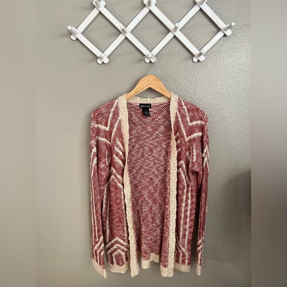 Pull Wet Seal Rayé Gris Et Blanc – Taille M, Manches Longues, Col Cheminée, En Bon état